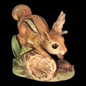 Vintage Homco Masterpiece Collection Chipmunk & Turtle on a Log Figurine